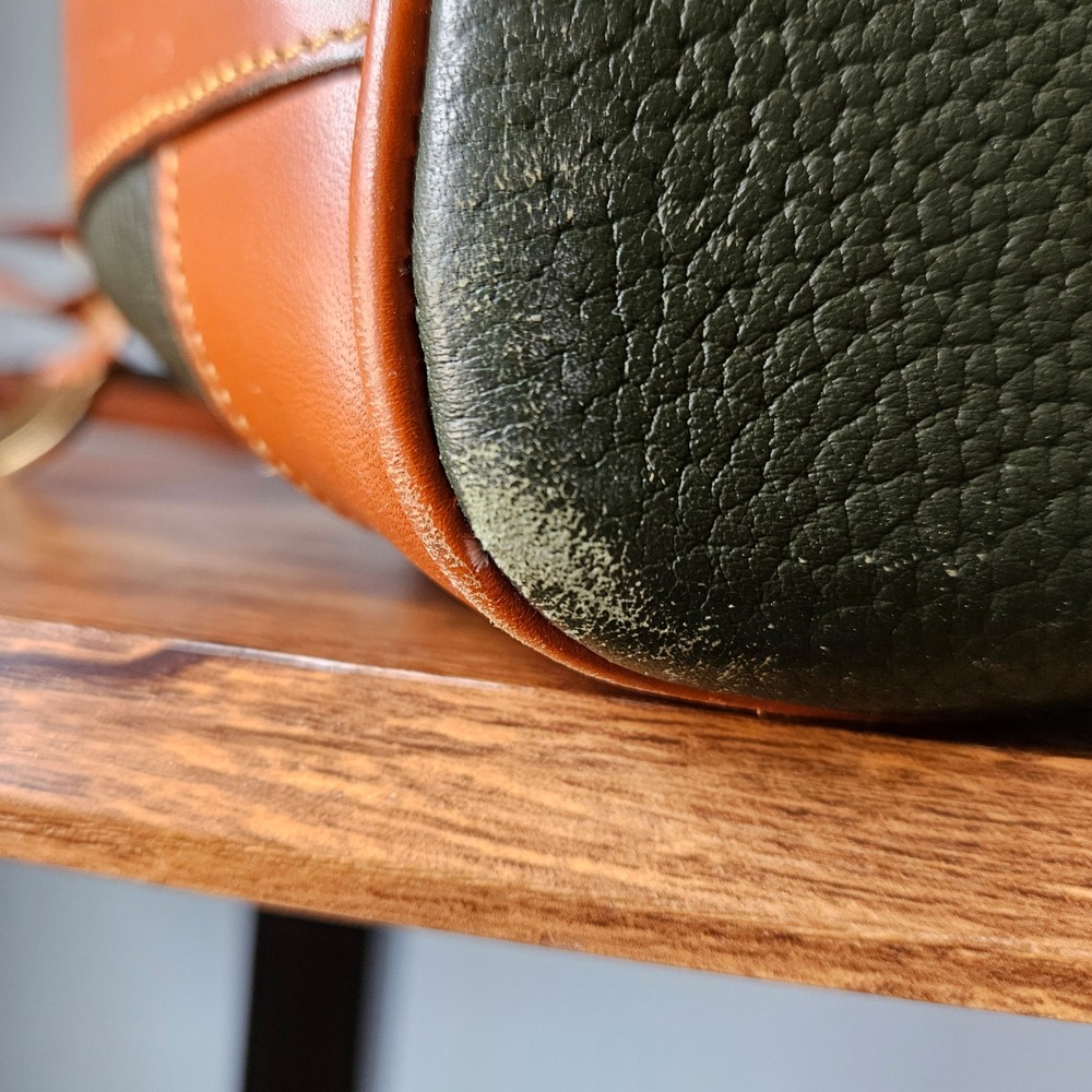 Dooney & Bourke Vintage 90s All Weather Leather Bucket Bag Green Tan Drawstring - Picture 8 of 11